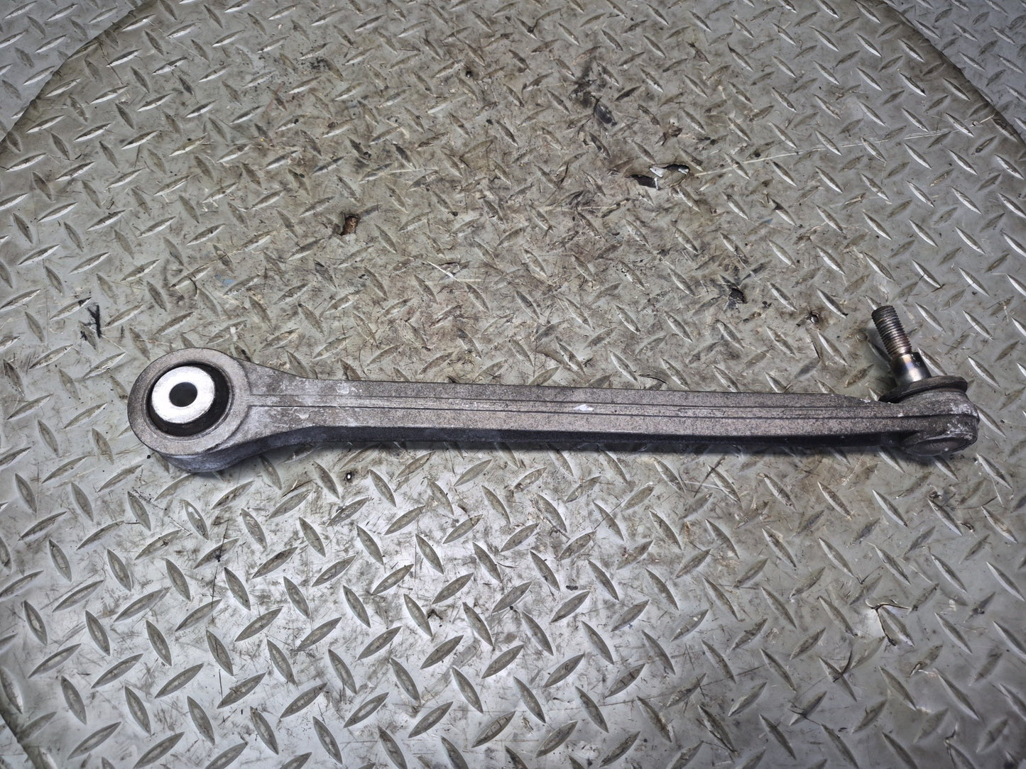 2005-2012 Porsche Boxster 987 RWD Rear Left Side Lower Control Arm Set