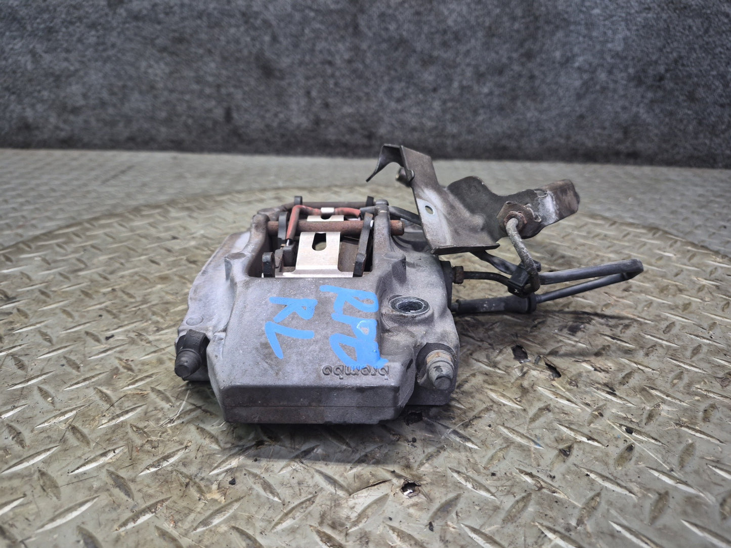 2005-2012 Porsche Boxster 987 2.7L 2.9L Rear Left Right Brembo Brake Caliper Set