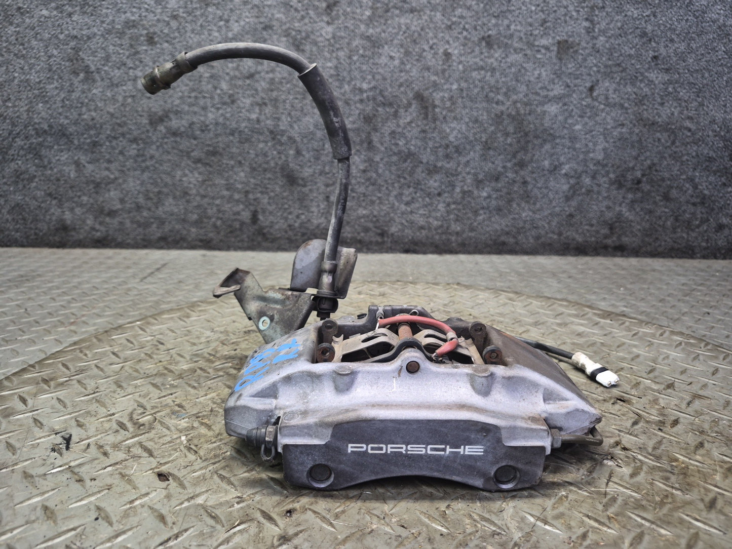2005-2012 Porsche Boxster 987 2.7L 2.9L Rear Left Right Brembo Brake Caliper Set