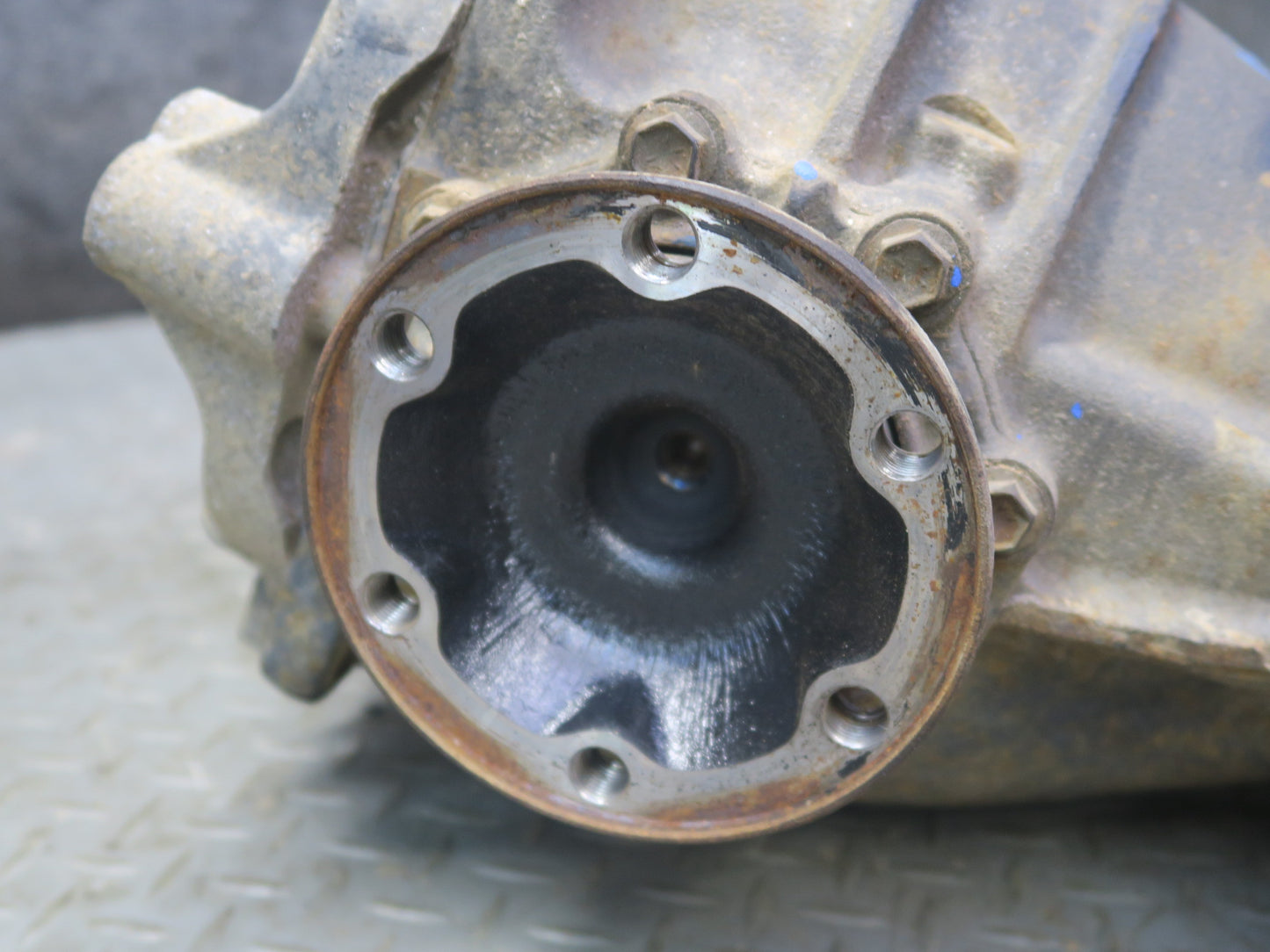 01-03 Lexus UCF30L LS430 Rear Differential Carrier 3.266 Ratio 137K Miles OEM