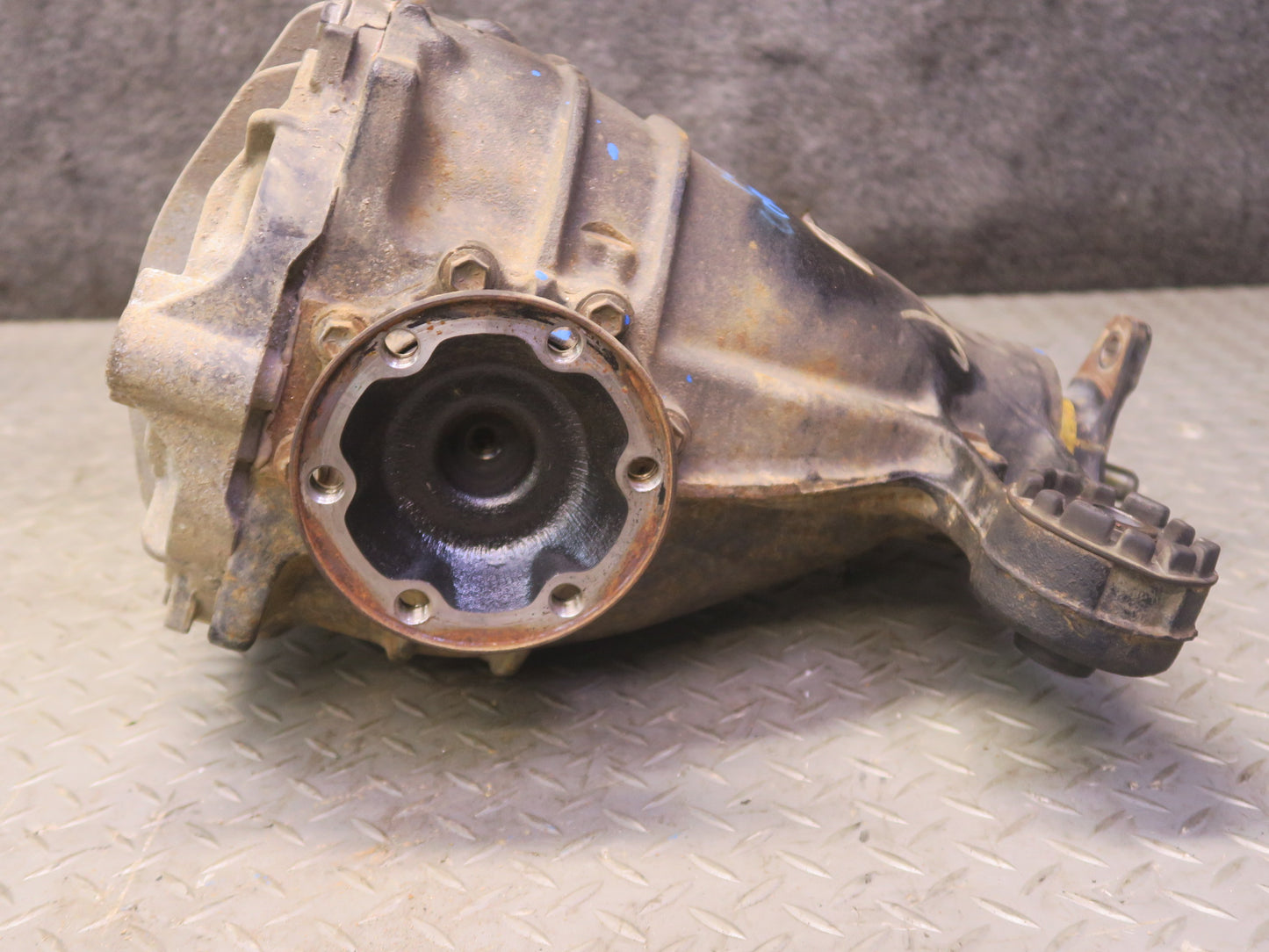01-03 Lexus UCF30L LS430 Rear Differential Carrier 3.266 Ratio 137K Miles OEM