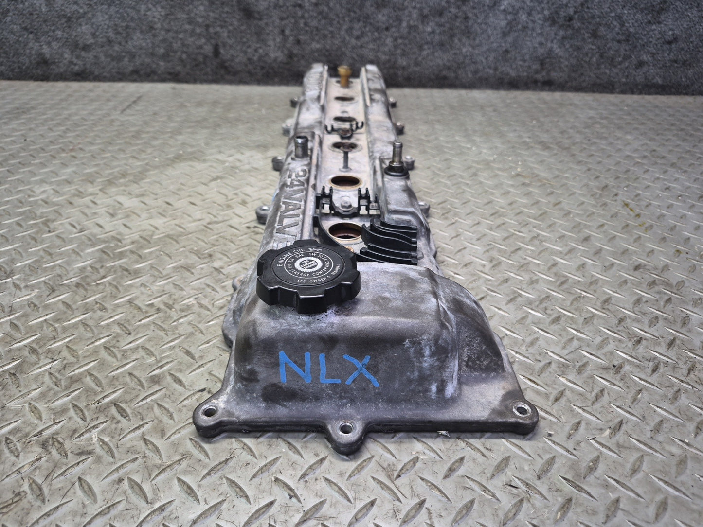 1996-1997 Lexus FZJ80L LX450 Engine Cylinder Head Valve Cover