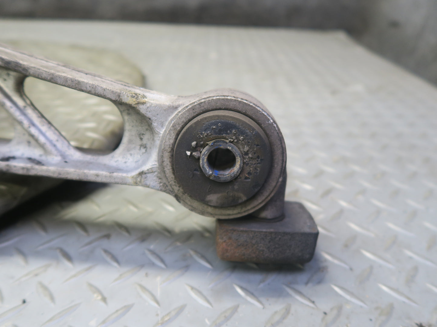 88-96 Chevrolet Corvette C4 A/T Dana 36 Rear Differential Carrier 2.73 Ratio 80k