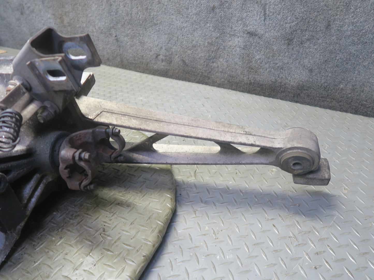 88-96 Chevrolet Corvette C4 A/T Dana 36 Rear Differential Carrier 2.73 Ratio 80k