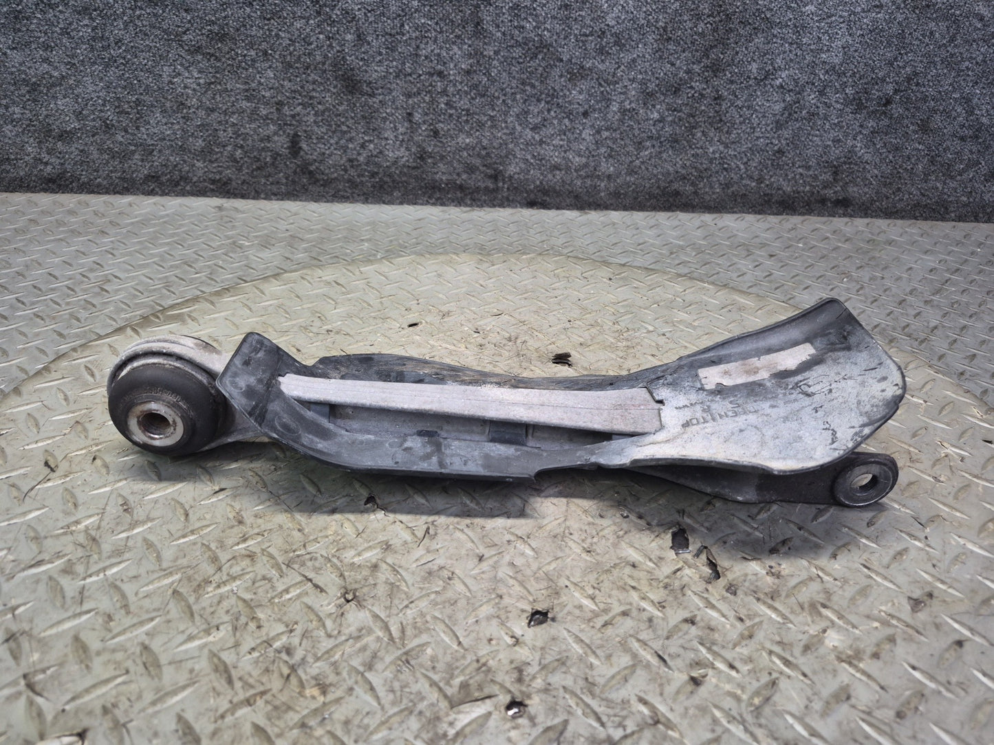 2005-2012 Porsche Boxster 987 RWD Front Right Side Lower Control Arm Set