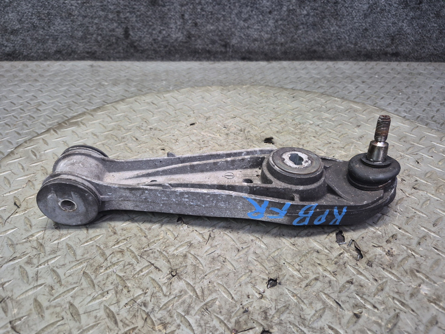 2005-2012 Porsche Boxster 987 RWD Front Right Side Lower Control Arm Set