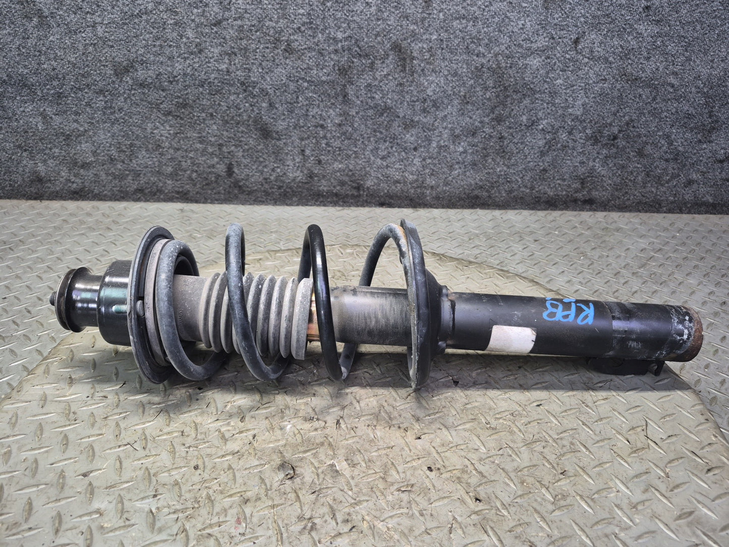 2005-2008 Porsche Boxster 987 Rear Right Left Shock Strut Absorber W/ Spring Set