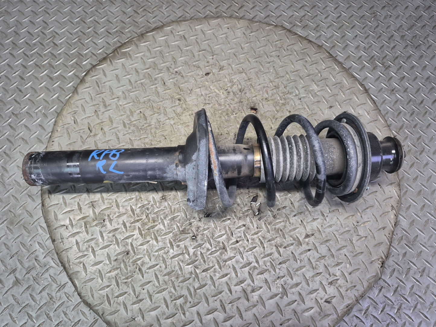 2005-2008 Porsche Boxster 987 Rear Right Left Shock Strut Absorber W/ Spring Set