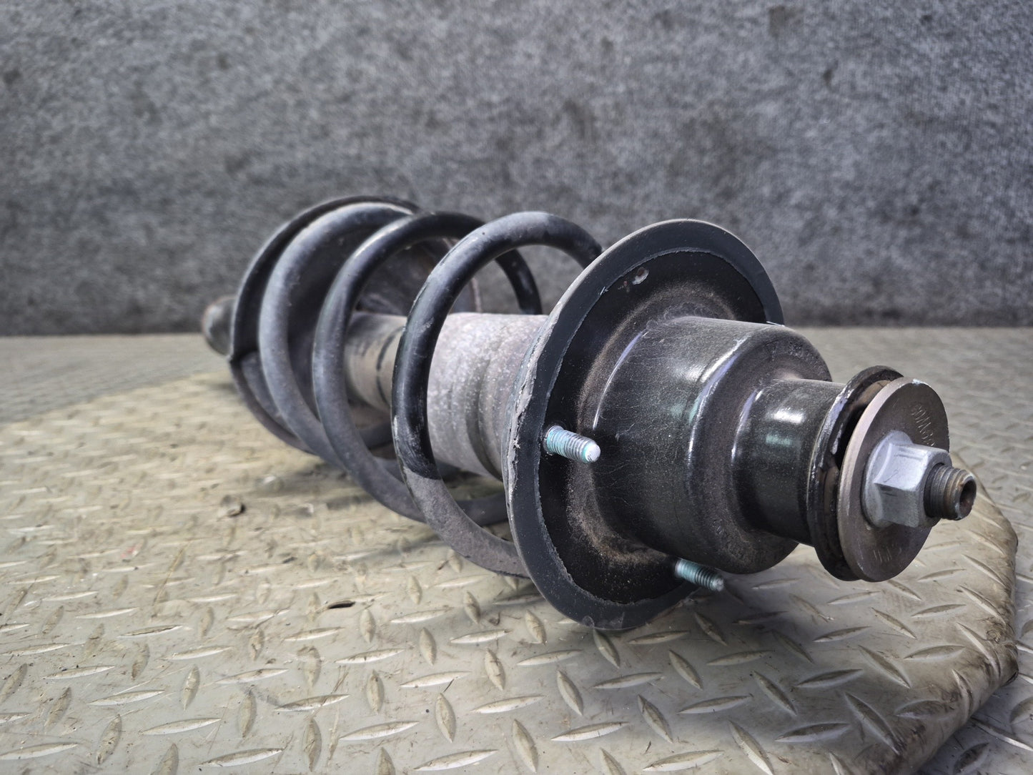 2005-2008 Porsche Boxster 987 Rear Right Left Shock Strut Absorber W/ Spring Set