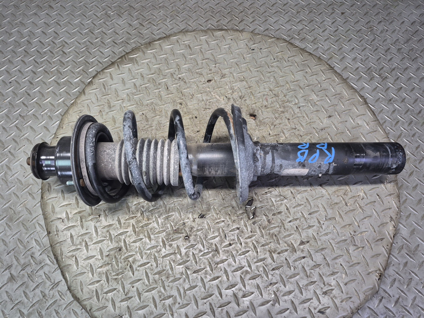 2005-2008 Porsche Boxster 987 Rear Right Left Shock Strut Absorber W/ Spring Set