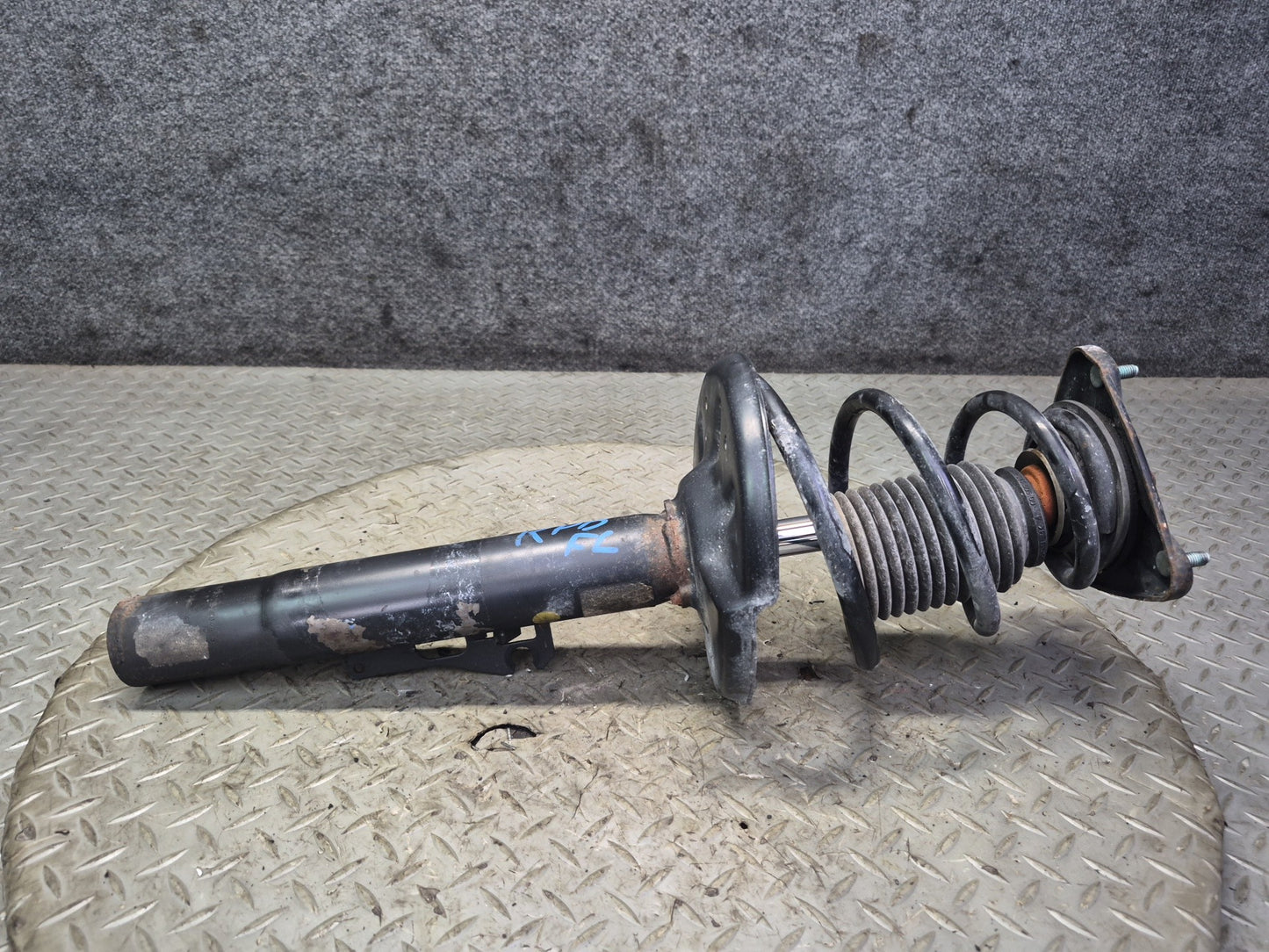 2005-2008 Porsche Boxster 987 Front Right Left Shock Strut Absorber w Spring Set