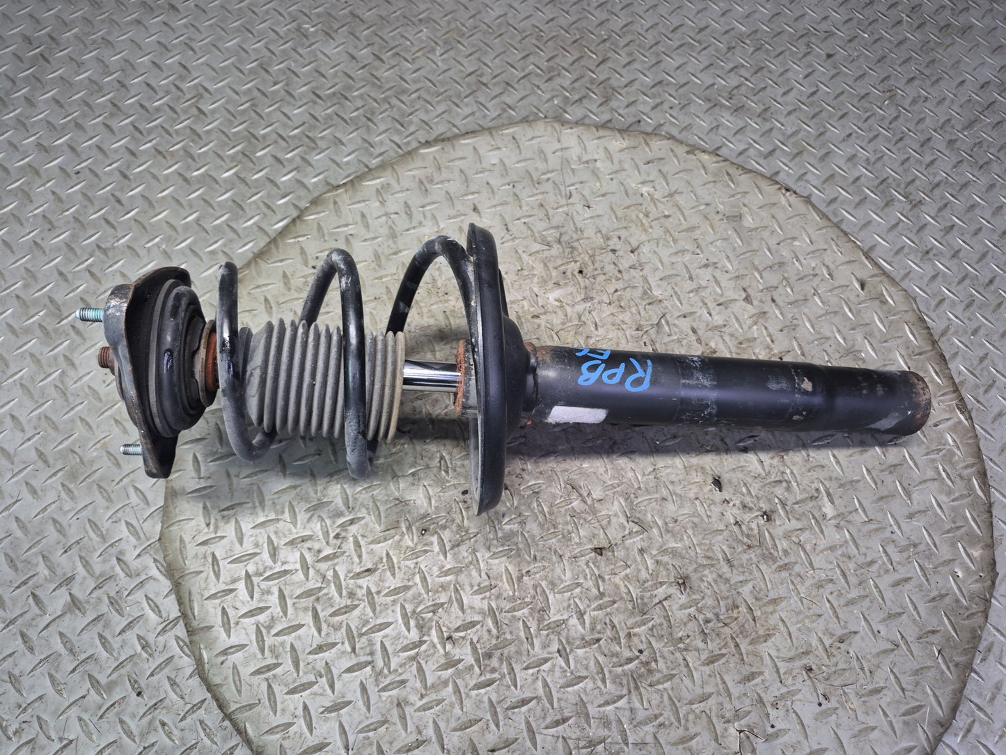 2005-2008 Porsche Boxster 987 Front Right Left Shock Strut Absorber w Spring Set