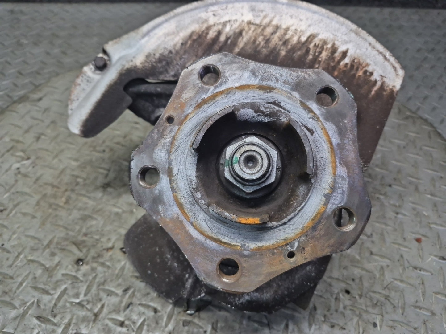 2005-2012 Porsche Boxster 987 RWD Front Left Side Spindle Knuckle Wheel Hub