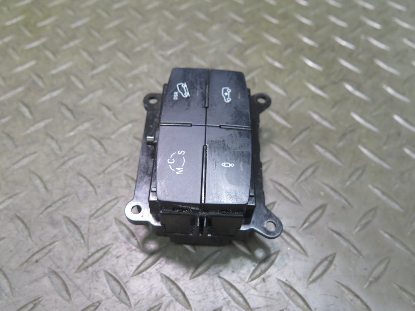 2012-2015 Mercedes X166 W166 ML Air Ride Suspension Control Switch 1669054600