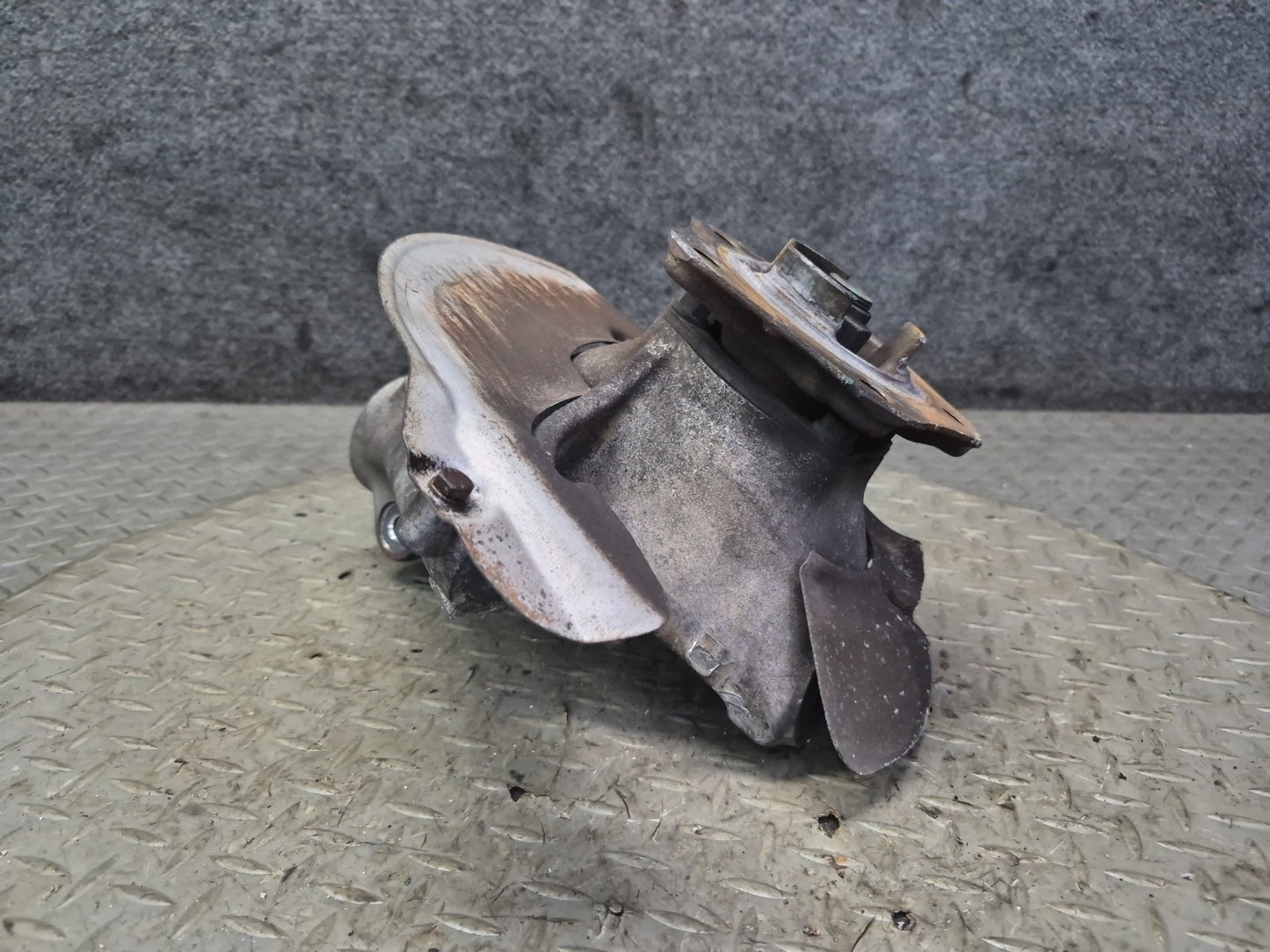 2005-2012 Porsche Boxster 987 RWD Front Left Side Spindle Knuckle Wheel Hub