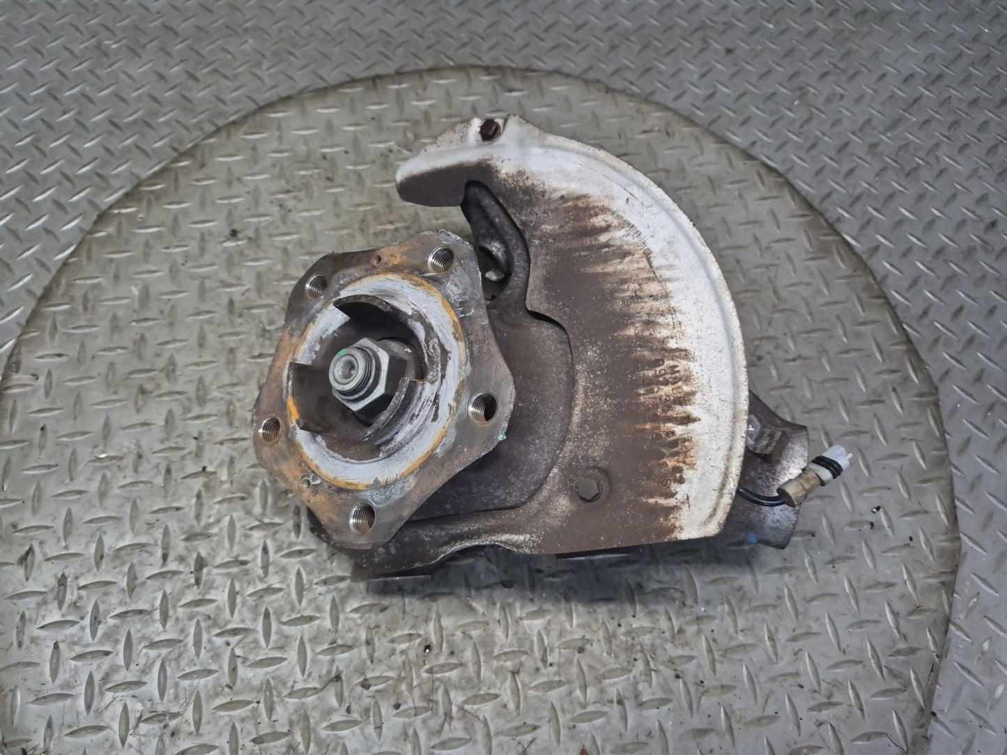 2005-2012 Porsche Boxster 987 RWD Front Left Side Spindle Knuckle Wheel Hub
