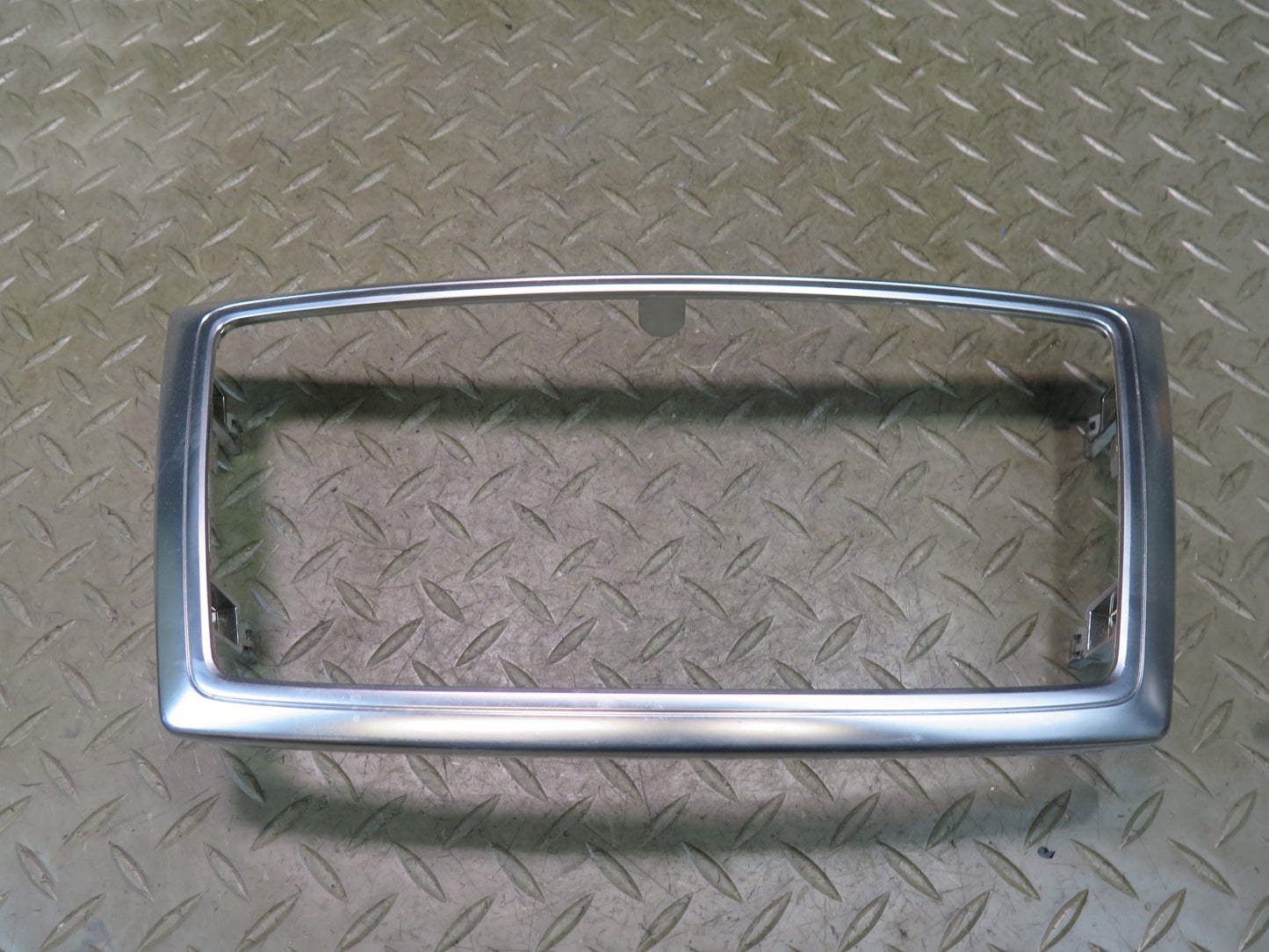 2012-2015 Mercedes X166 W166 Ml-class Dash Radio Trim Bezel Panel 1666801917