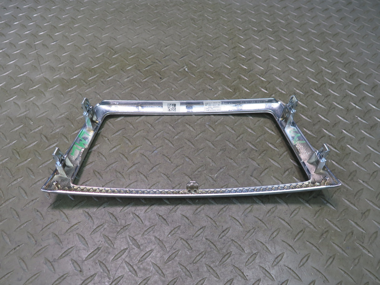 2012-2015 Mercedes X166 W166 Ml-class Dash Radio Trim Bezel Panel 1666801917