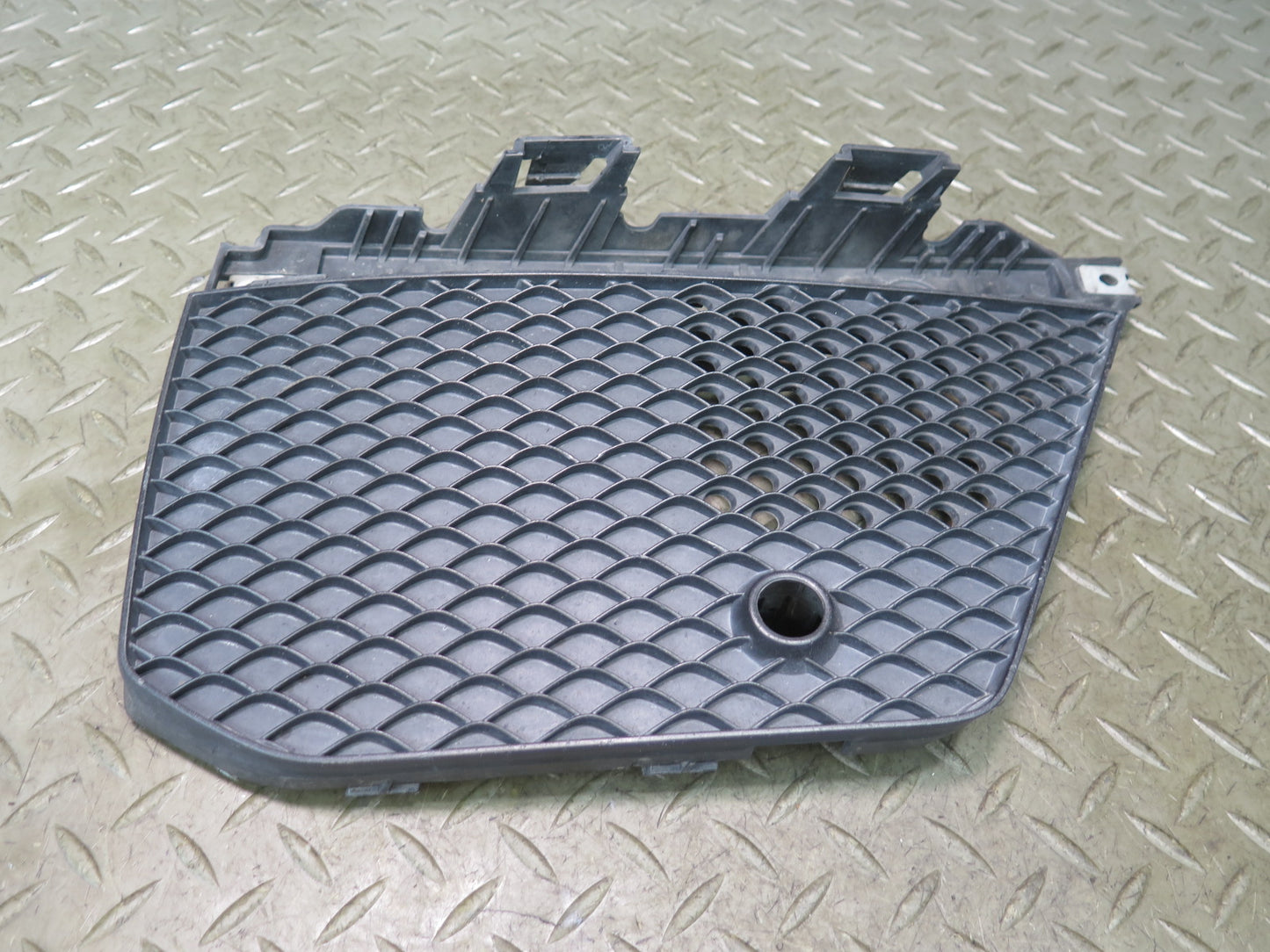 2012-2015 Mercedes X166 W166 AMG Front Bumper Right Insert Grille