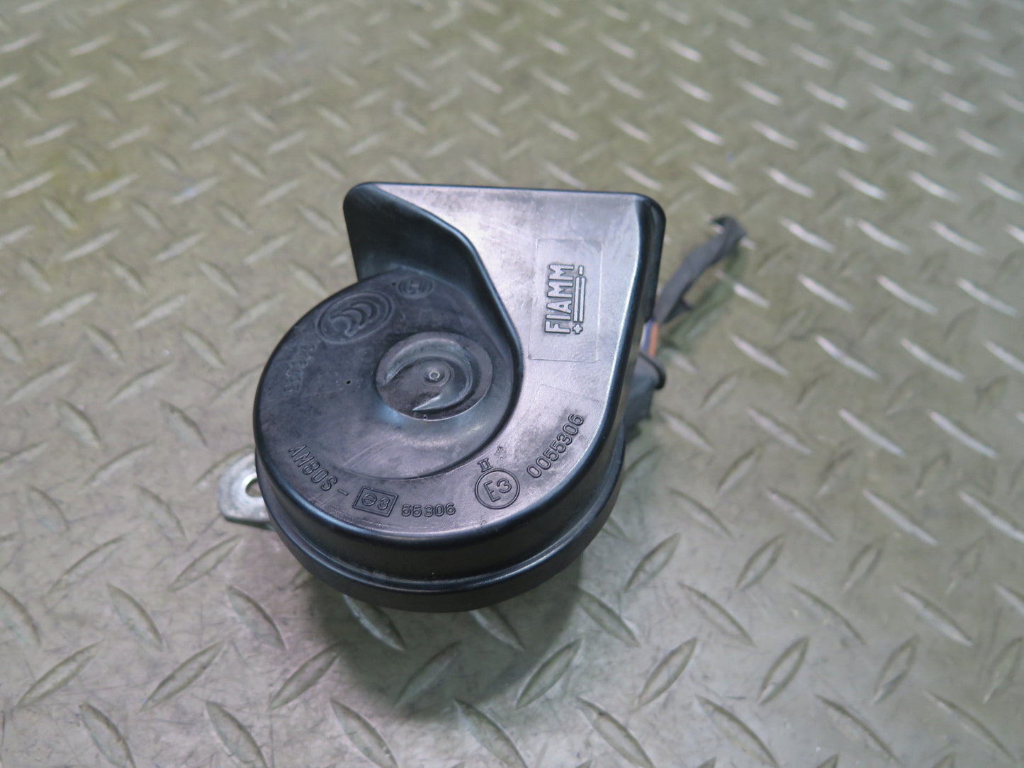 2012-2015 Mercedes X166 W166 Ml-class High & Low Tone Note Pitch Horn Signal Set