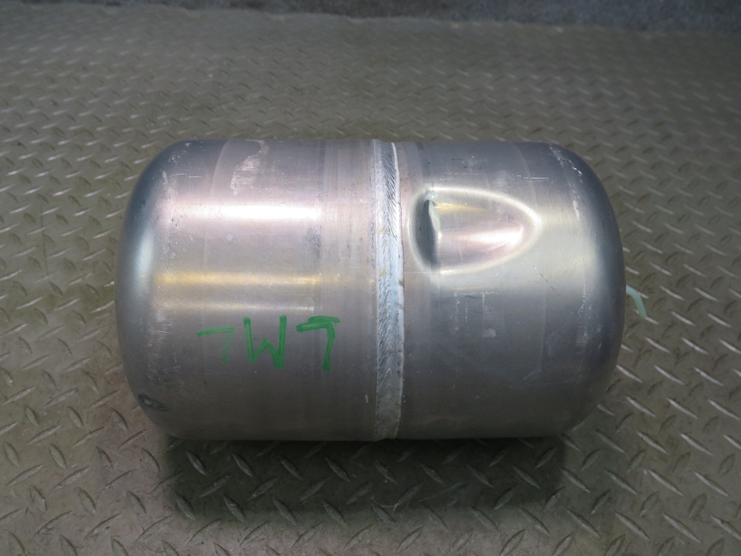 2012-2015 Mercedes X166 W166 Ml-class Air Suspension Vacuum Reservoir Tank
