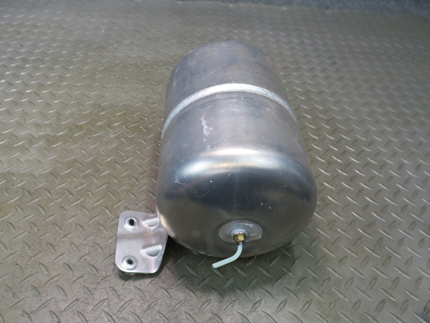 2012-2015 Mercedes X166 W166 Ml-class Air Suspension Vacuum Reservoir Tank