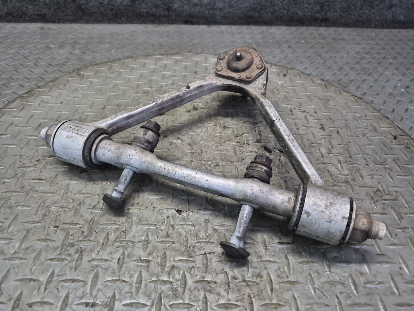 88-96 Chevrolet Corvette C4 Front Right Upper Control Arm OEM