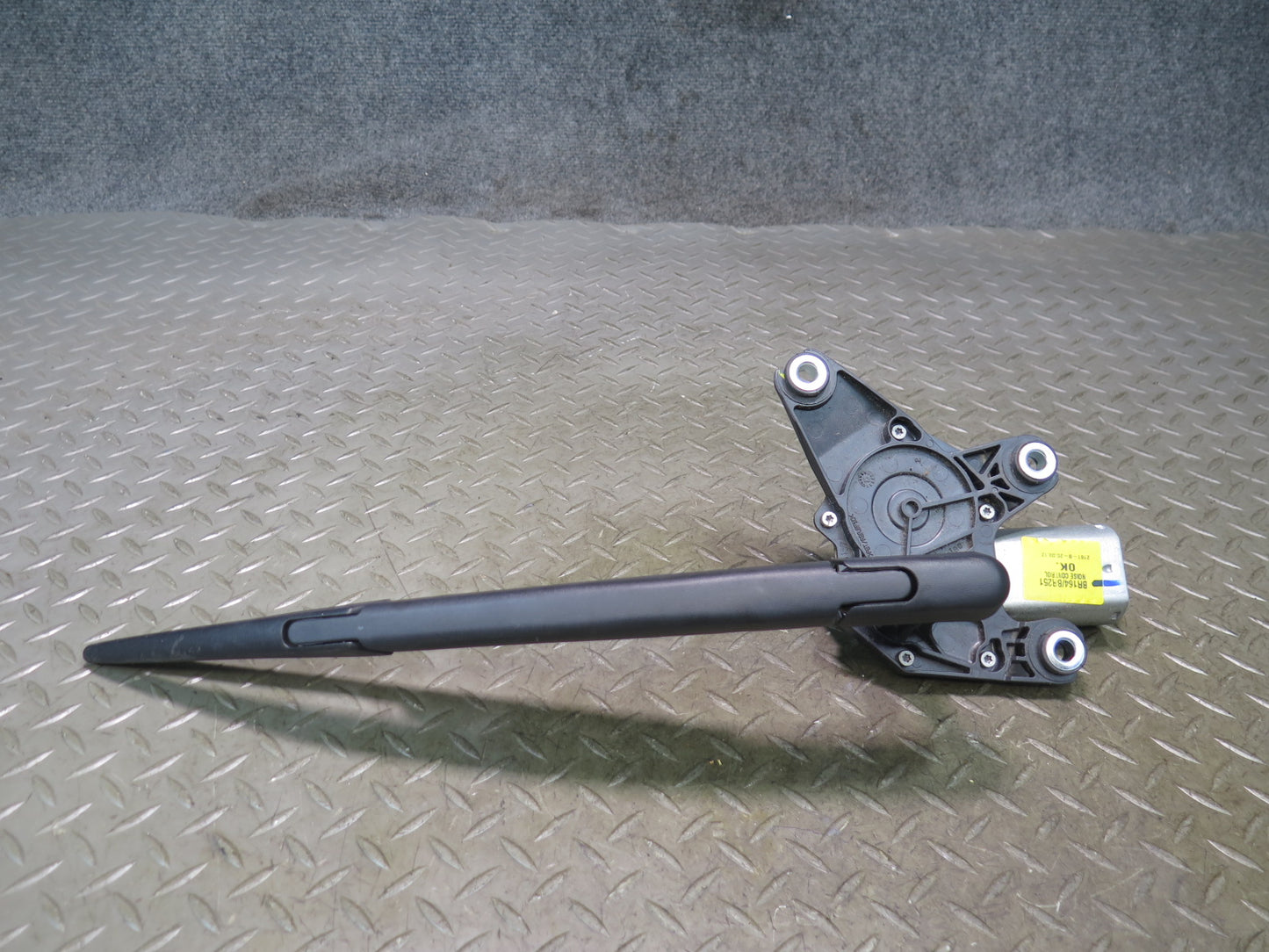 2012-2015 Mercedes X166 W166 Ml-class Rear Trunk Lid Tailgate Wiper Motor w Arm