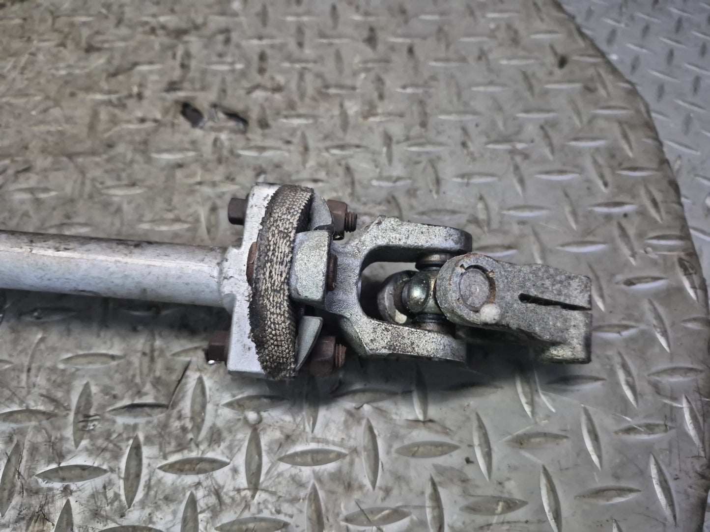 92-96 Chevrolet Corvette C4 Steering Column Coupler Intermediate Shaft OEM