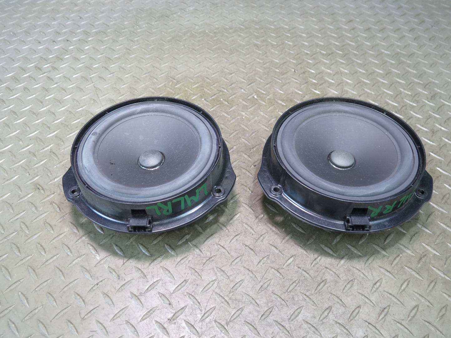 2012-2015 Mercedes X166 W166 Ml-class Rear Door Audio Speaker Set of 2