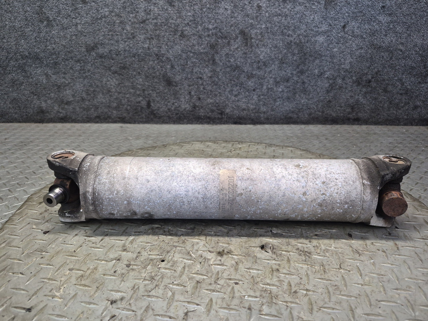 84-96 Chevrolet Corvette C4 A/T Rear Left or Right Half Axle Shaft 10223032 OEM