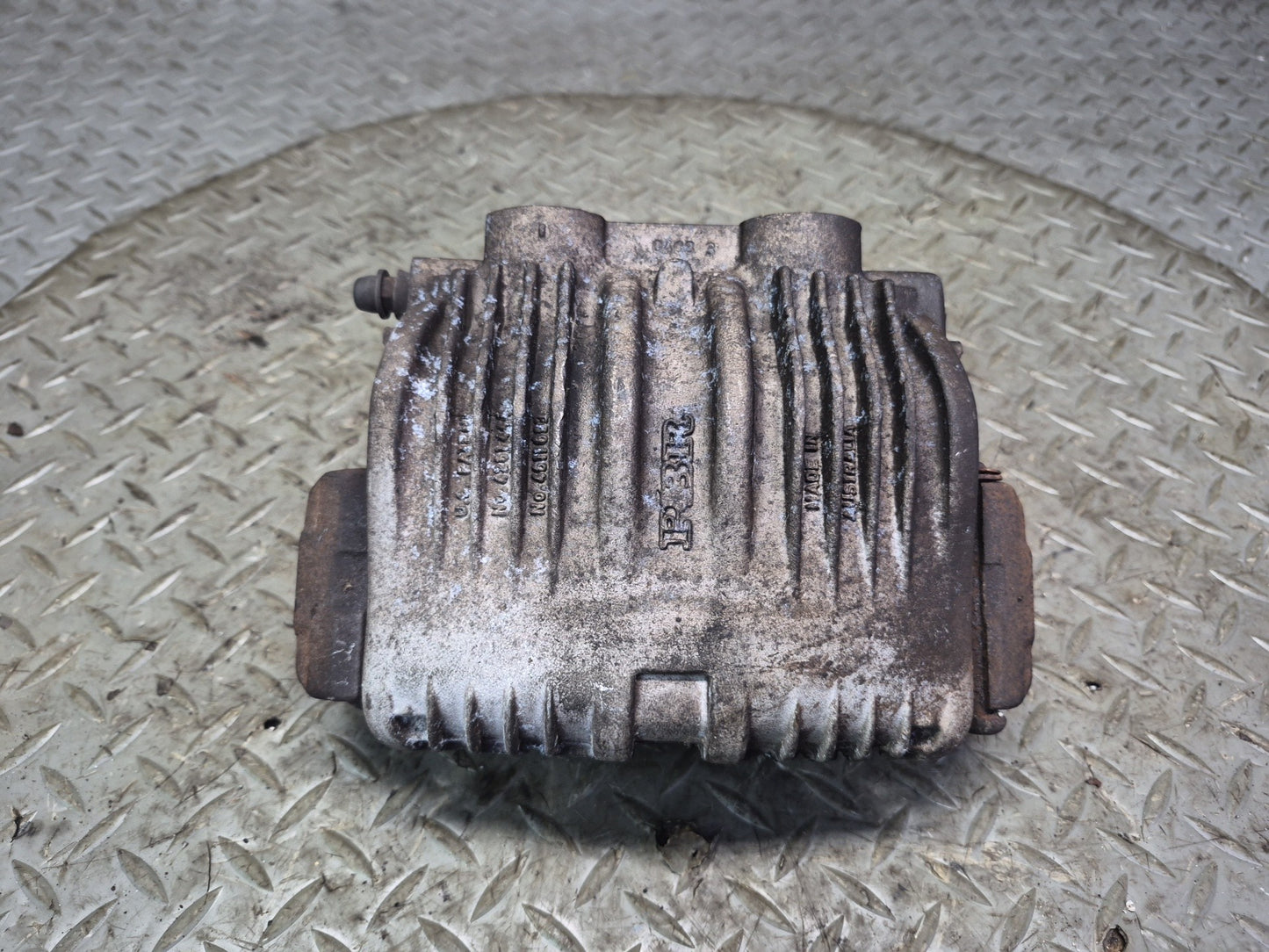 89-96 Chevrolet Corvette C4 Set of 2 Front Left & Right Brake Caliper 87K OEM