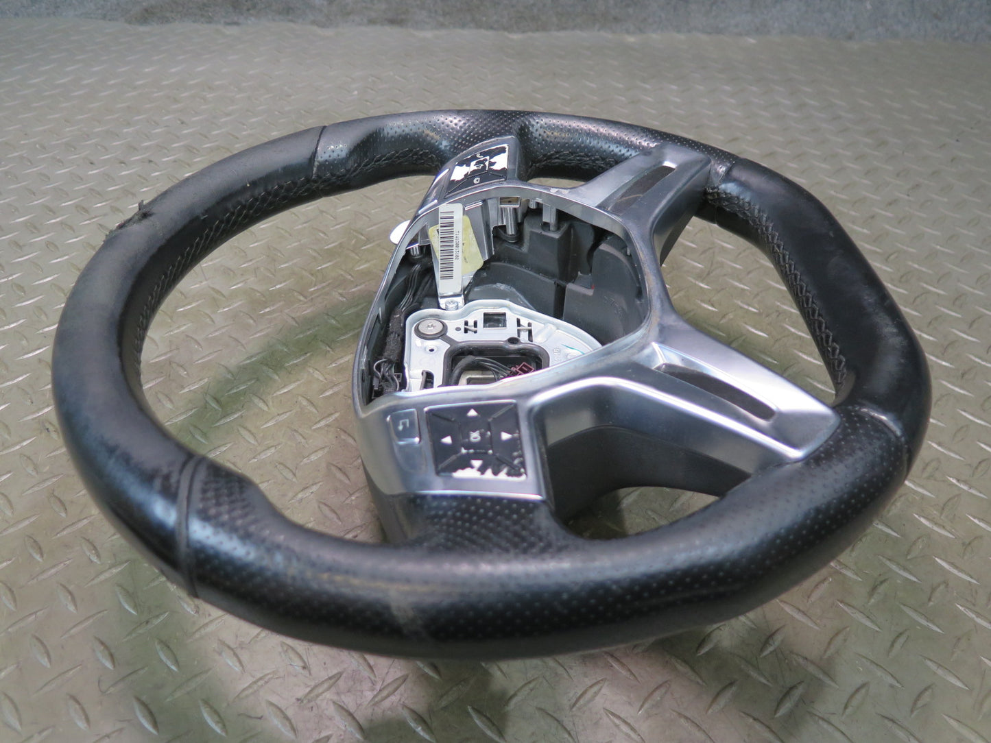 2012-2015 Mercedes X166 W166 ML63 AMG Leather Sport Steering w Paddles Damaged