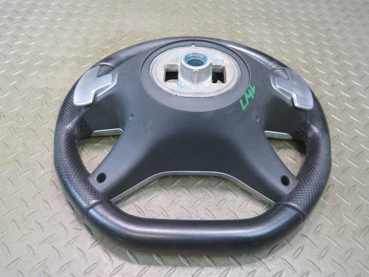 2012-2015 Mercedes X166 W166 ML63 AMG Leather Sport Steering w Paddles Damaged