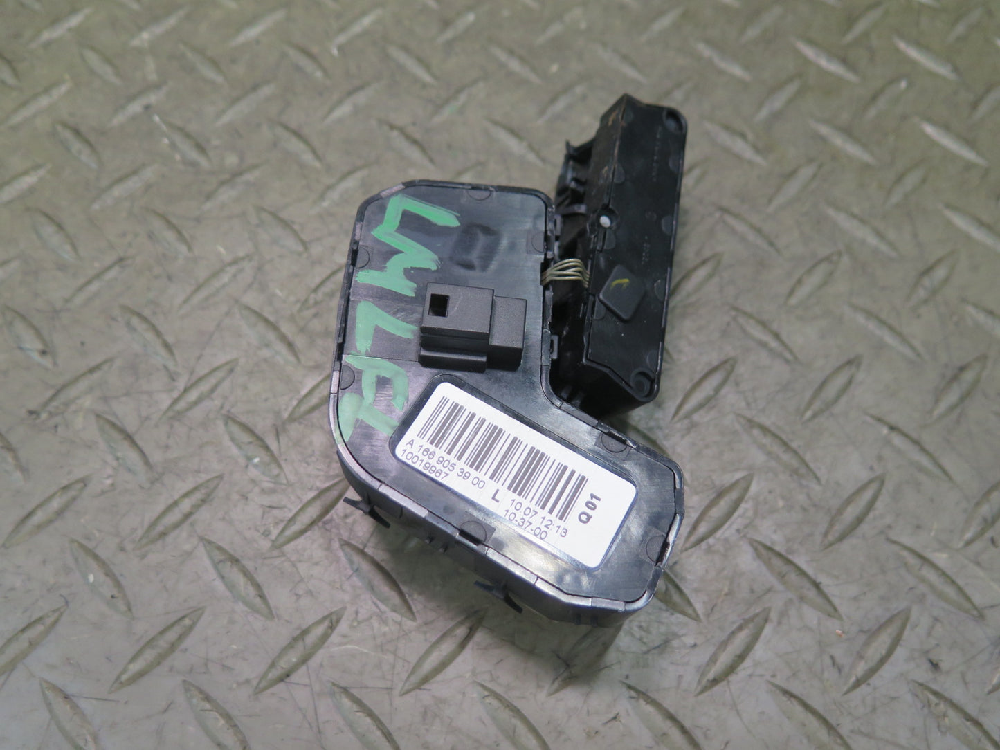 2012-2015 Mercedes X166 W166 ML Front Left Seat Adjust Memory Control Switch