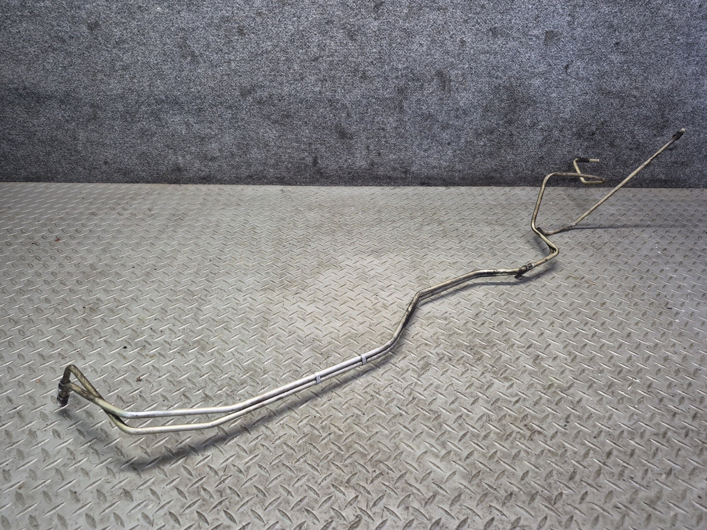 1995 Chevrolet Corvette C4 4L60E A/T Auto Transmission Oil Cooler Pipe Line OEM