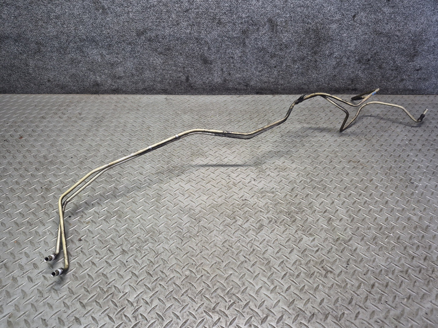 1995 Chevrolet Corvette C4 4L60E A/T Auto Transmission Oil Cooler Pipe Line OEM