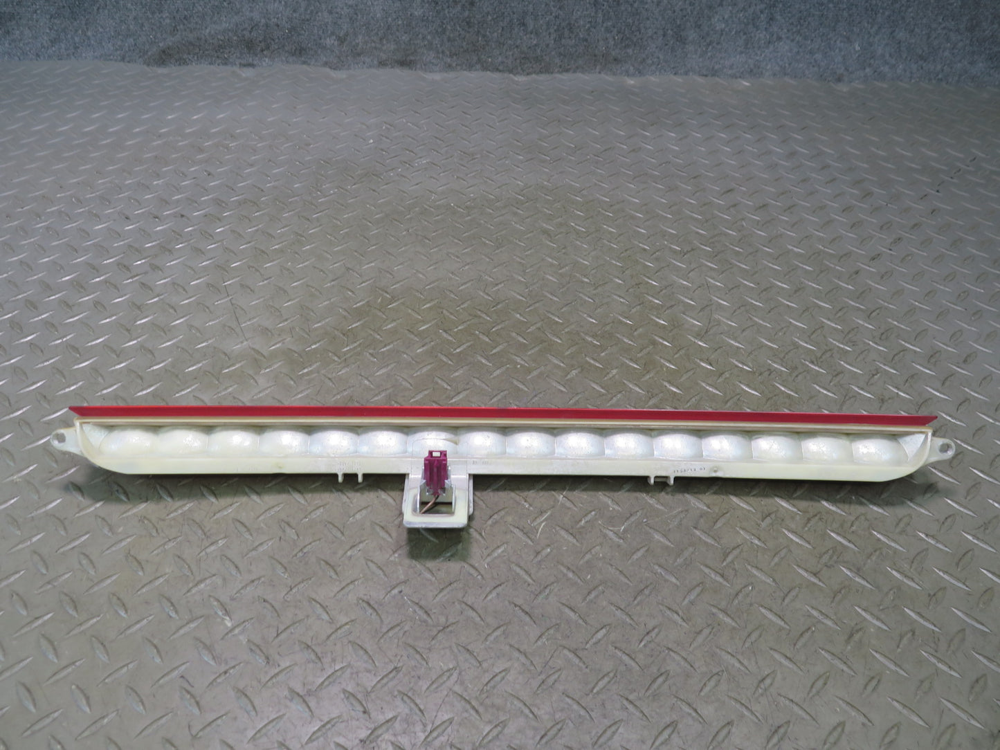 2012-2015 Mercedes X166 W166 Ml-class Rear Third 3RD Brake Light Lamp
