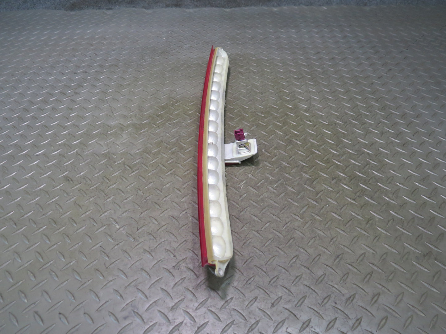 2012-2015 Mercedes X166 W166 Ml-class Rear Third 3RD Brake Light Lamp