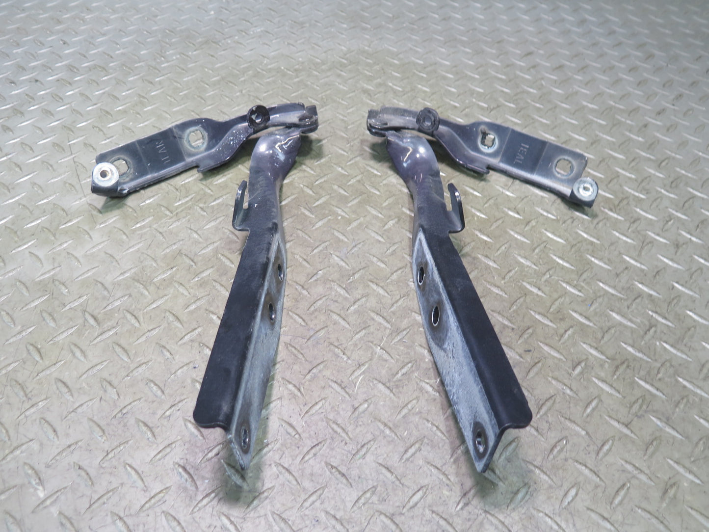 09-20 Nissan 370Z Z34 Set of 2 Front Right & Left Hood Hinge Black OEM