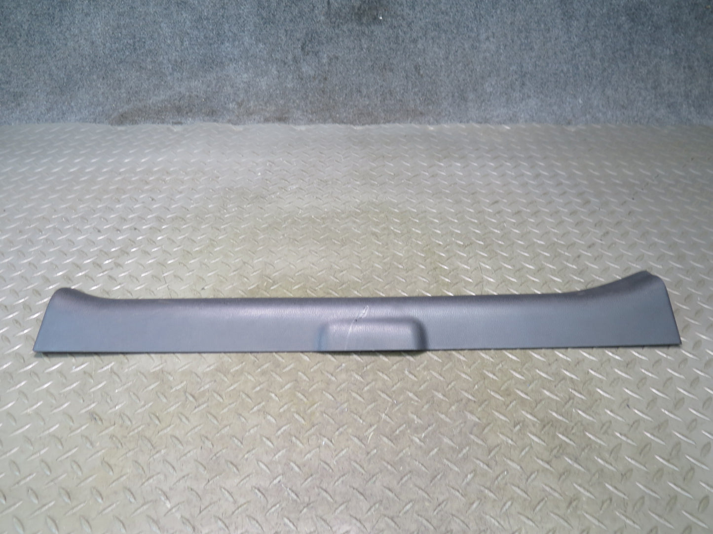 09-20 Nissan Z34 370Z Set of 2 Left & Right Door Sill Scuff Plate Trim Cover OEM