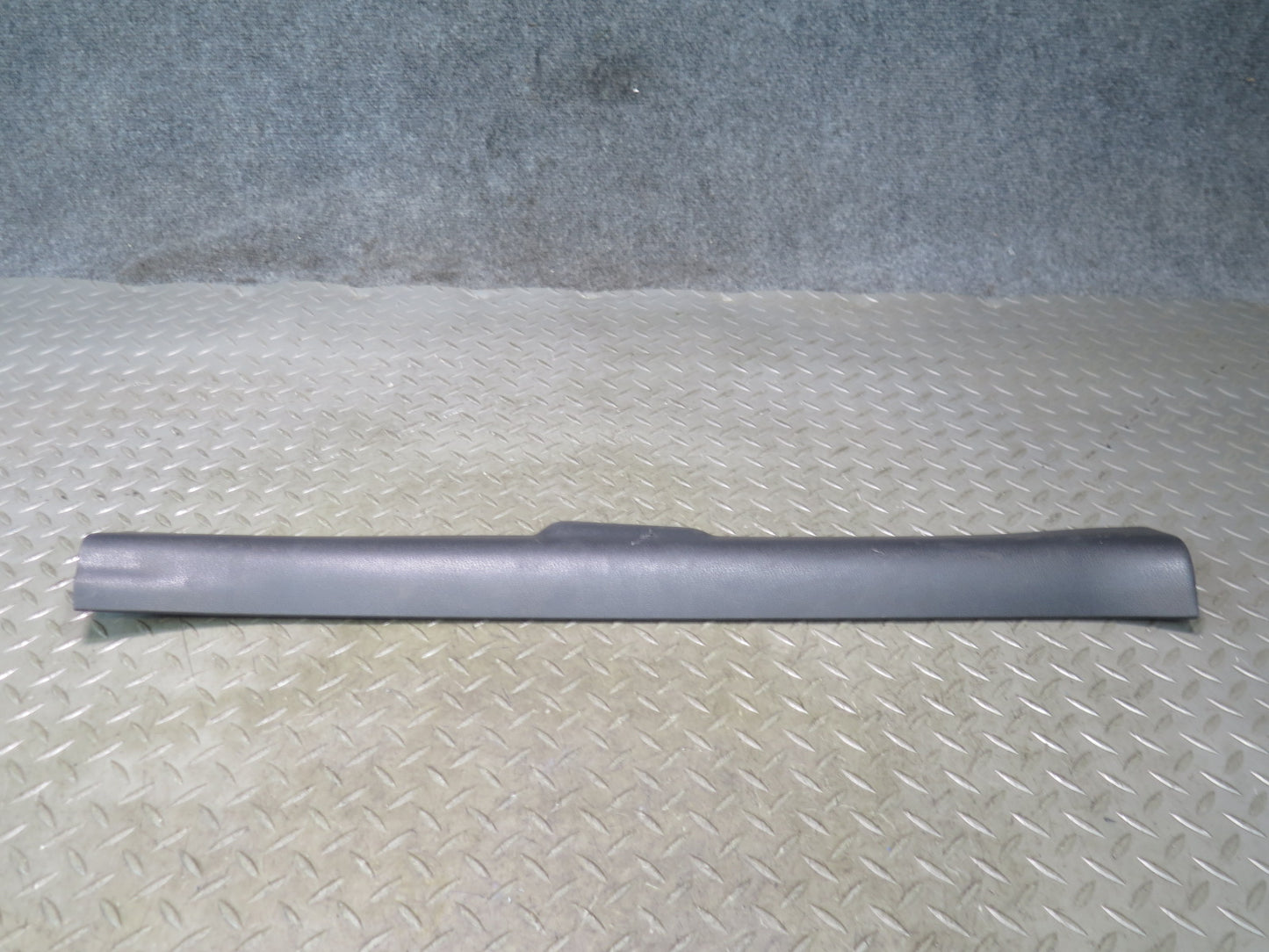 09-20 Nissan Z34 370Z Set of 2 Left & Right Door Sill Scuff Plate Trim Cover OEM
