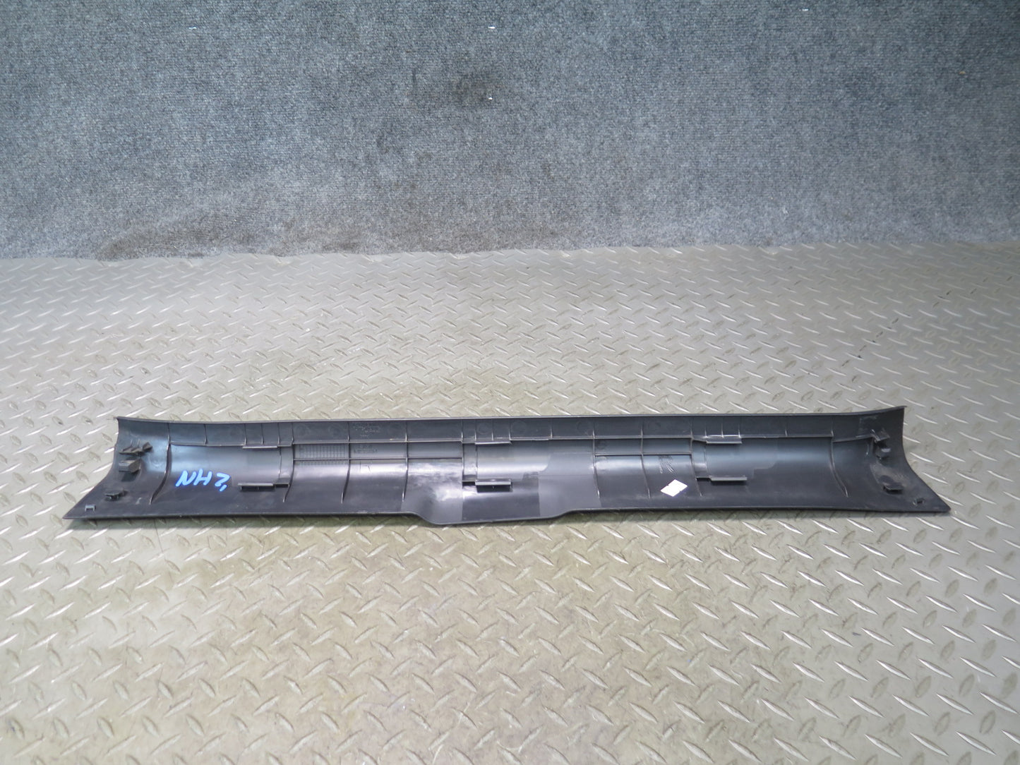 09-20 Nissan Z34 370Z Set of 2 Left & Right Door Sill Scuff Plate Trim Cover OEM