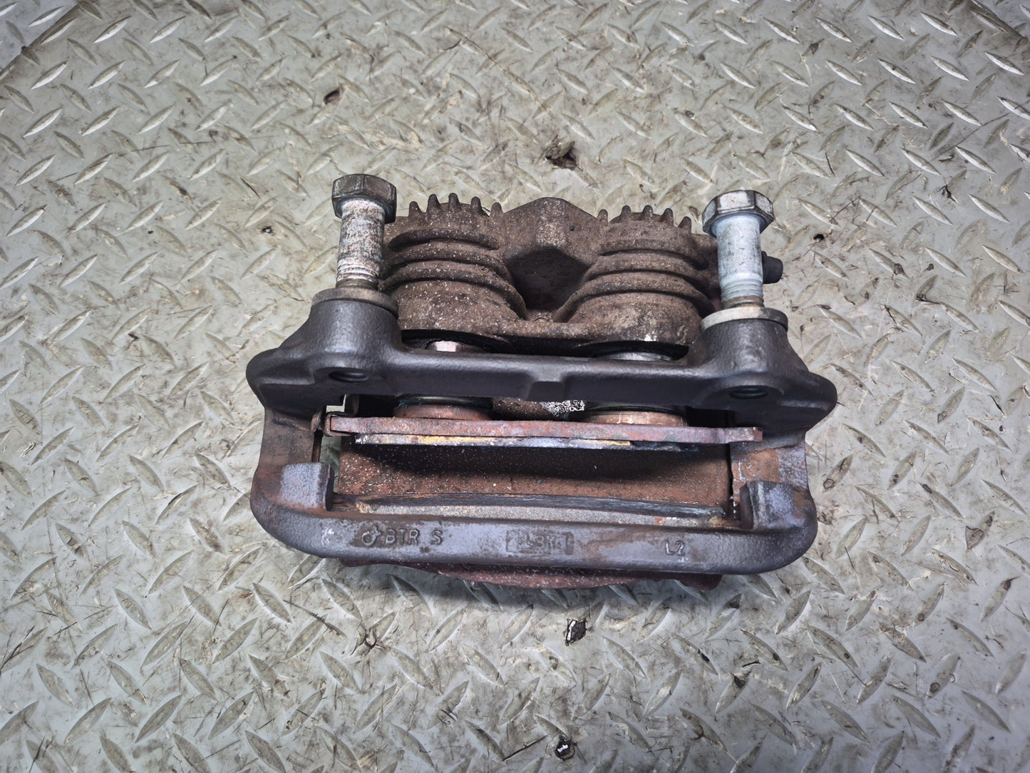 89-96 Chevrolet Corvette C4 Set of 2 Front Left & Right Brake Caliper 81K OEM