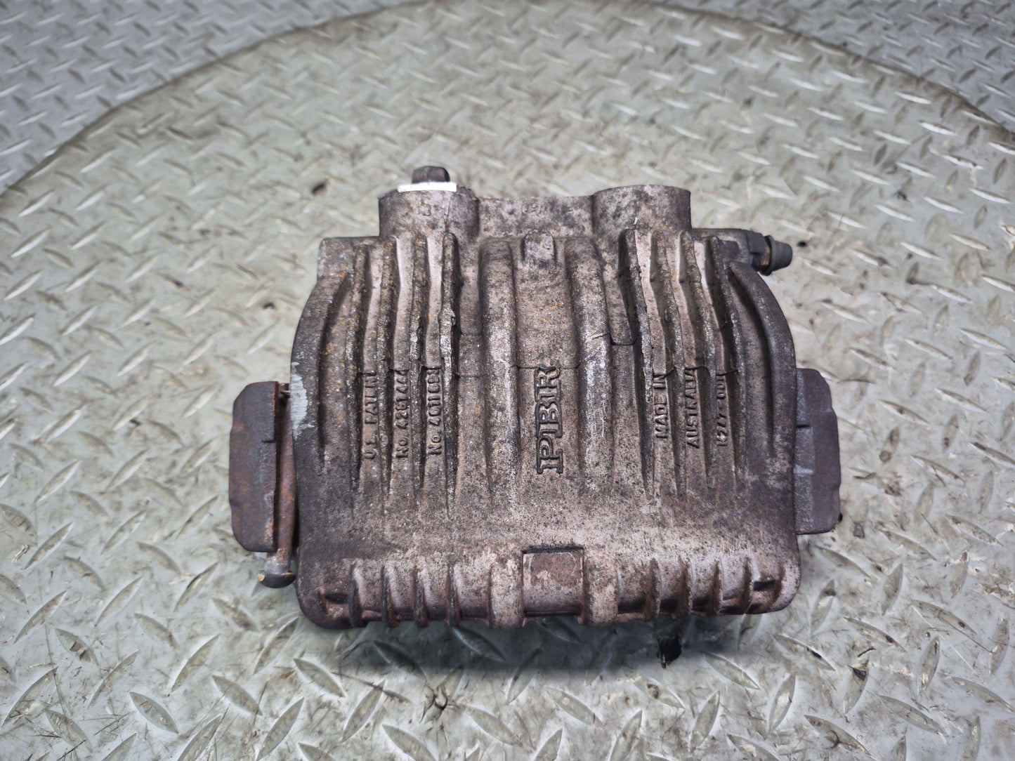 89-96 Chevrolet Corvette C4 Set of 2 Front Left & Right Brake Caliper 81K OEM