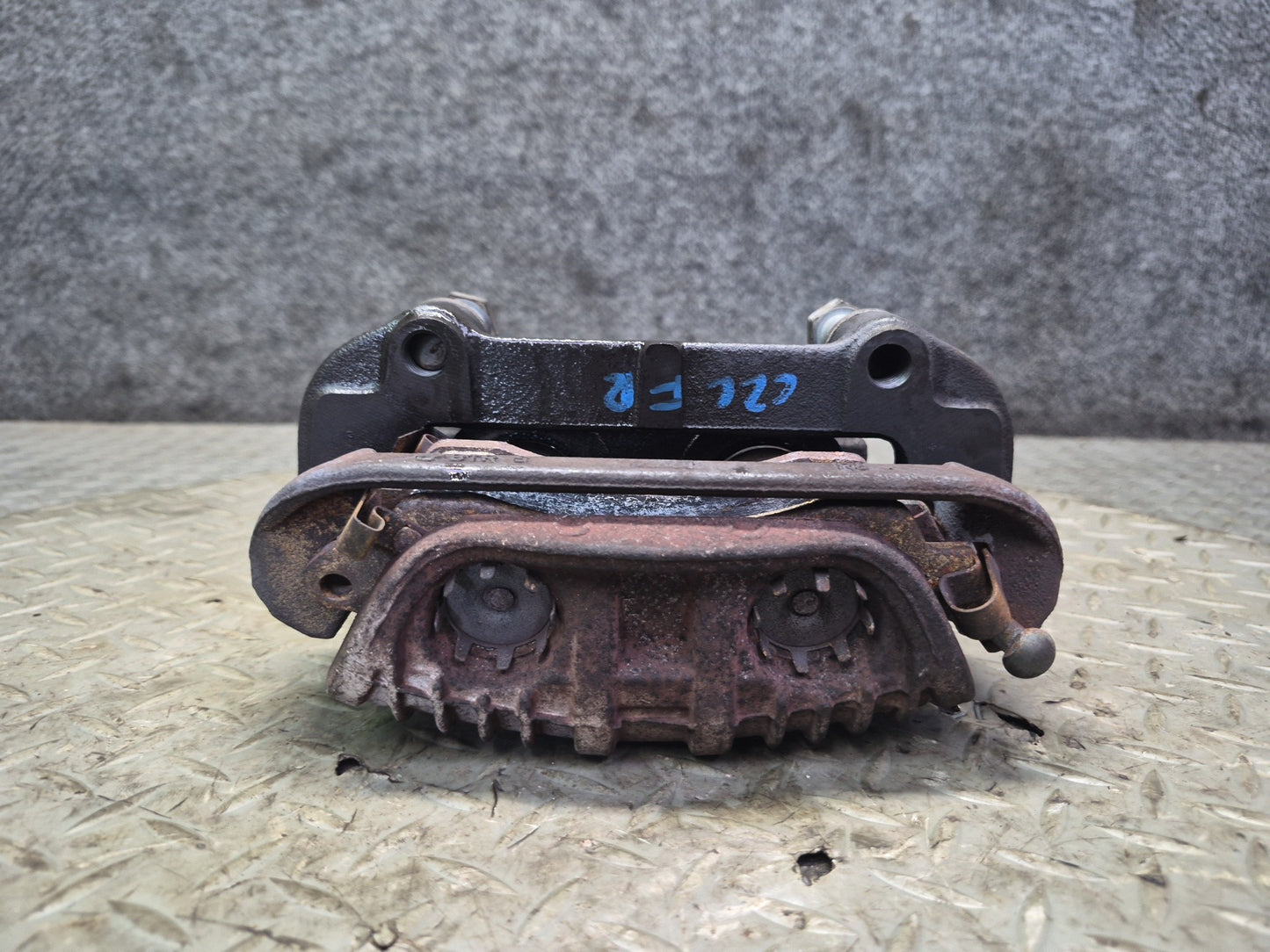 89-96 Chevrolet Corvette C4 Set of 2 Front Left & Right Brake Caliper 81K OEM