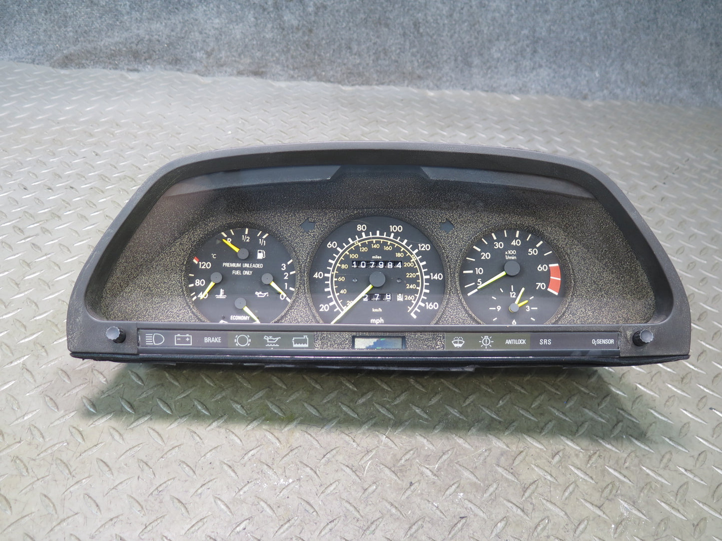 86-88 Mercedes W126 560SEL Instrument Cluster Gauge Speedometer Damaged