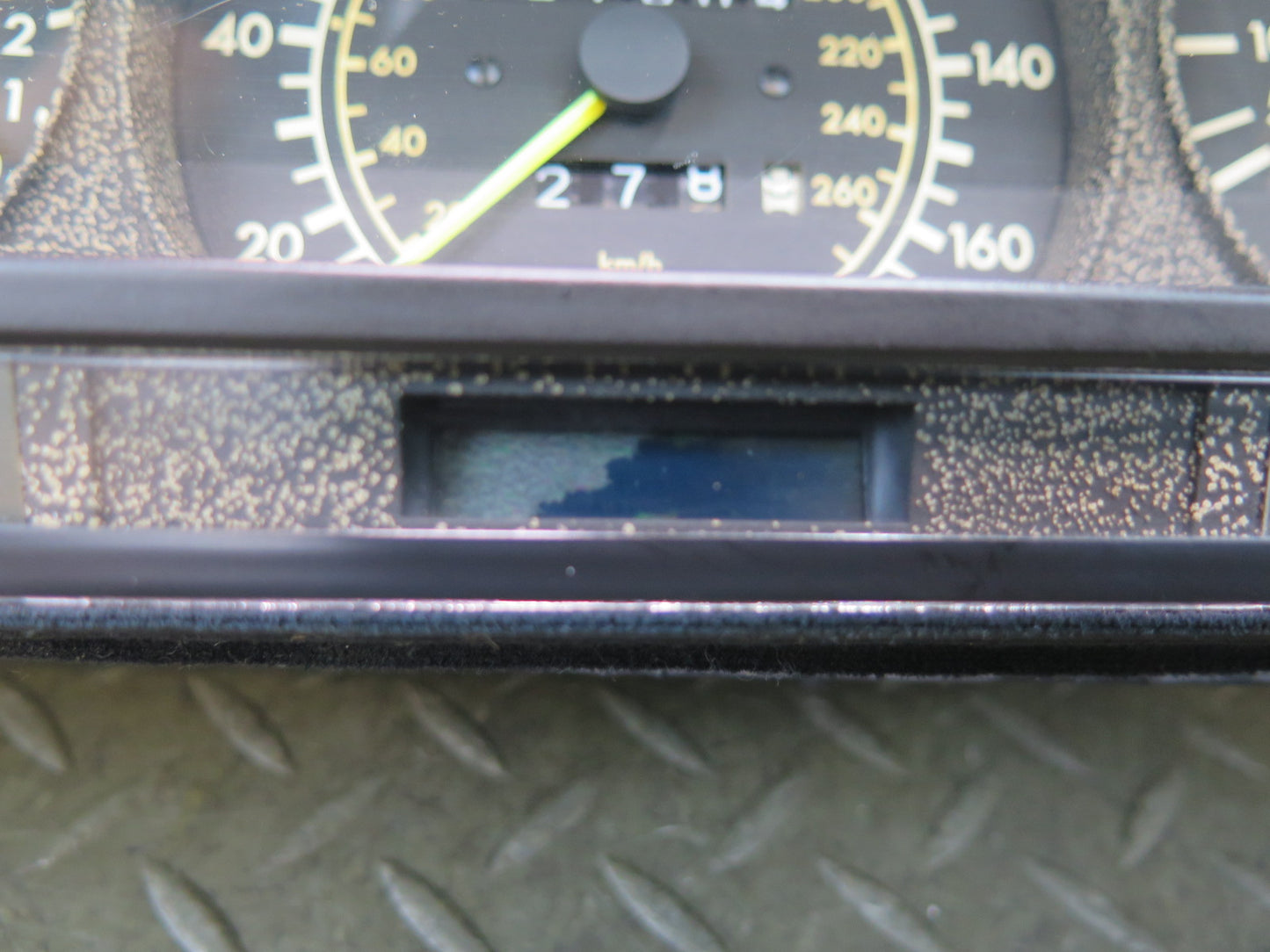 86-88 Mercedes W126 560SEL Instrument Cluster Gauge Speedometer Damaged
