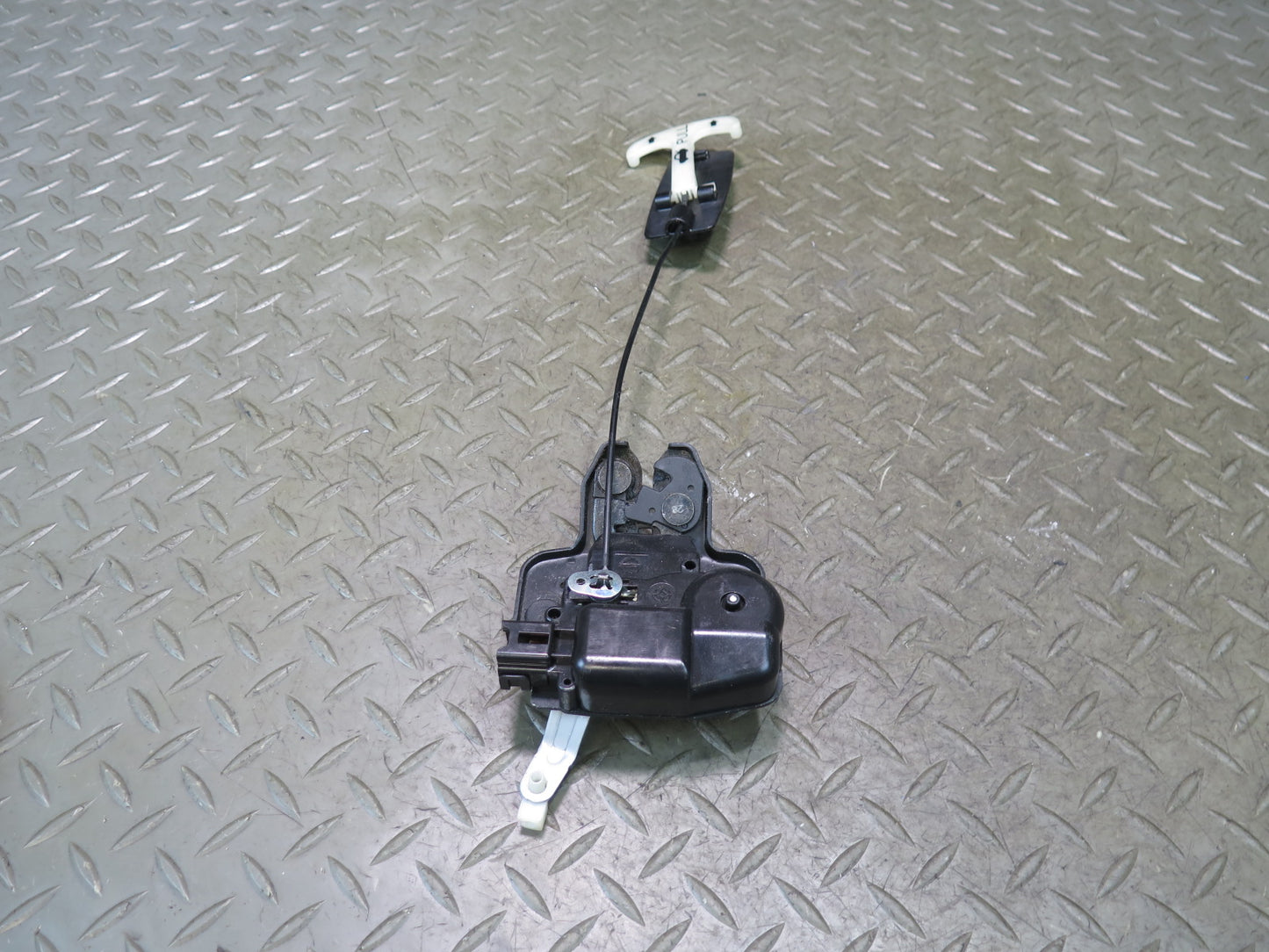 10-20 Nissan 370Z Z34 Rear Trunk Lid Lock Latch Actuator w Pull Handle OEM
