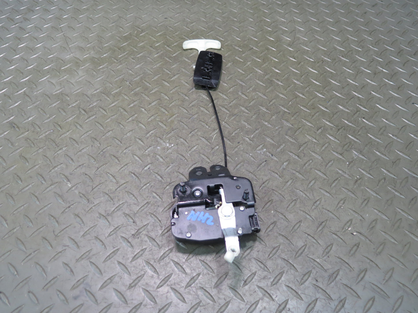 10-20 Nissan 370Z Z34 Rear Trunk Lid Lock Latch Actuator w Pull Handle OEM